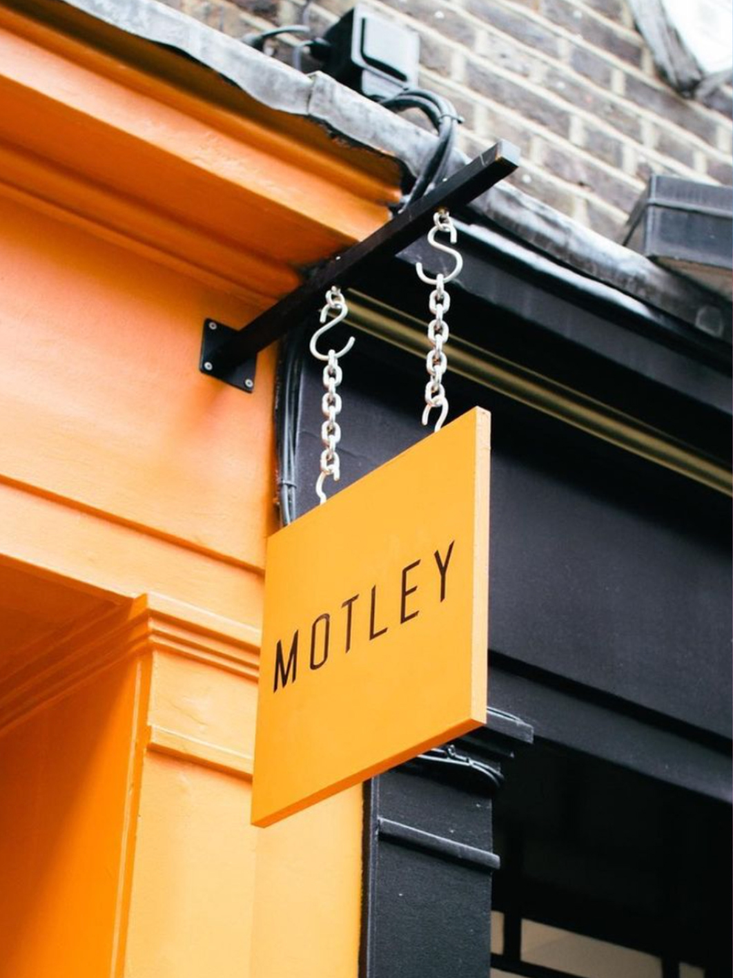 INFO_Motley_Images11